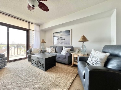 Gorgeous 2 BR/2 Bath unit with STUNNING ocean views in the