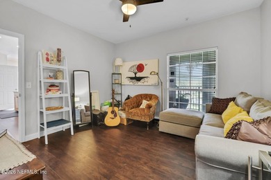 NOT your average condo! This rare 3/2 END UNIT in the Reserve at - photo 34