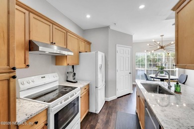 NOT your average condo! This rare 3/2 END UNIT in the Reserve at - photo 36