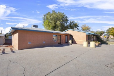 This commercial property offers a prime investment opportunity