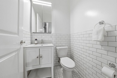 A newly gut-renovated boutique condominium offering - photo 7
