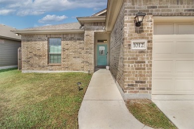 Welcome to 1012 Ocean Breeze, a beautifully built 3-bedroom - photo 3