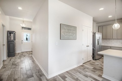Welcome to 1012 Ocean Breeze, a beautifully built 3-bedroom - photo 8