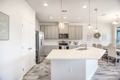 Welcome to 1012 Ocean Breeze, a beautifully built 3-bedroom - photo 9