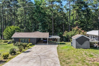 Fully renovated lakefront cottage offering exceptional - photo 3
