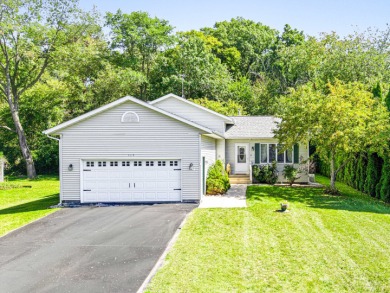 Lake Home For Sale in Poplar Grove, Illinois