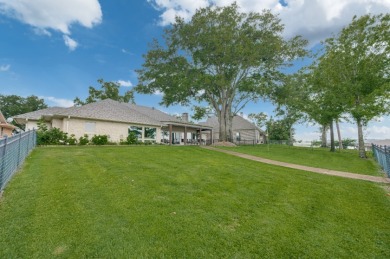 Lovely Waterfront Home with Boathouse on Lake Palestine - photo 41