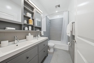 A newly gut-renovated boutique condominium offering - photo 9