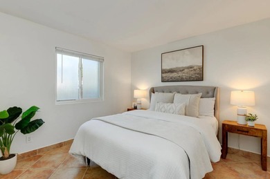 Beautiful light & bright ground floor corner unit residence in - photo 15