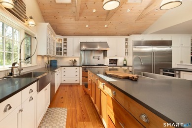 The Ultimate Entertainer's Estate! If your life centers around - photo 6