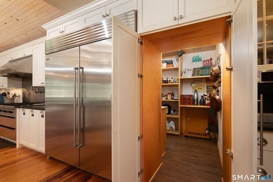 The Ultimate Entertainer's Estate! If your life centers around - photo 9