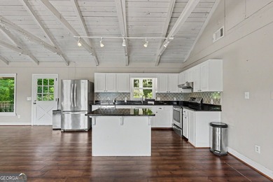 Stunning Mountain Retreat with Panoramic Views & Spacious - photo 14