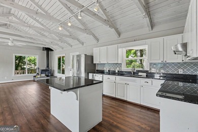 Stunning Mountain Retreat with Panoramic Views & Spacious - photo 15