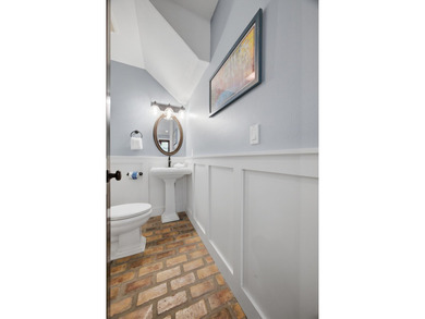 PRICED TO SELL!!! Welcome to this quintessential Baytowne Wharf - photo 19