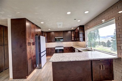 Experience breathtaking, unobstructed panoramic views of the - photo 3