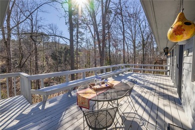 Positioned on a quiet cul-de-sac, this over 4,000 sq ft home - photo 24