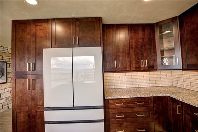 Experience breathtaking, unobstructed panoramic views of the - photo 5