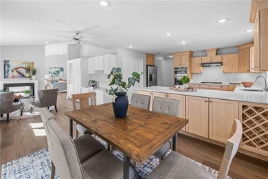 Positioned on a quiet cul-de-sac, this over 4,000 sq ft home - photo 26