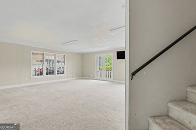 Stunning Mountain Retreat with Panoramic Views & Spacious - photo 42