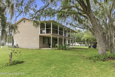 Discover the perfect blend of space, privacy, and opportunity - photo 2