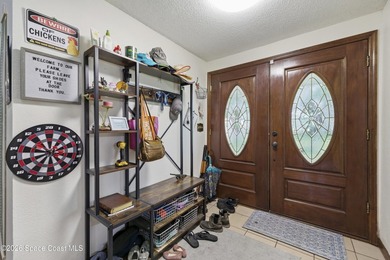 Discover the perfect blend of space, privacy, and opportunity - photo 4