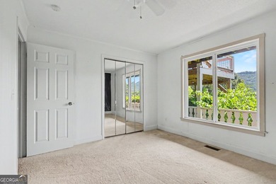Stunning Mountain Retreat with Panoramic Views & Spacious - photo 47