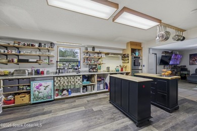 Discover the perfect blend of space, privacy, and opportunity - photo 10