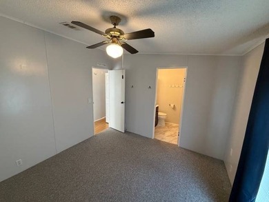 Seller offering FREE LOT RENT FOR 3 MONTHS AND GOLF CART WITH - photo 21