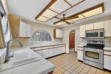 Welcome to 2613 Sunburst Ct in Lake Wales a rare opportunity for - photo 22