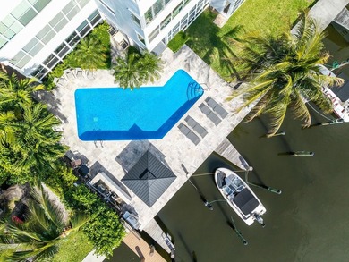 Waterfront 2BR residence in a boutique Las Olas Isles building - photo 29