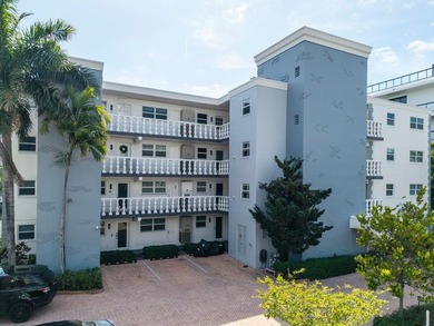 Waterfront 2BR residence in a boutique Las Olas Isles building - photo 31