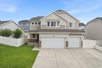 Enjoy the convenience of living near shopping, bus stops, parks