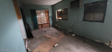 Many financing options available. Close to jobs, schools, and - photo 4