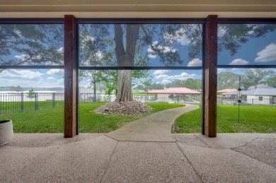 Lovely Waterfront Home with Boathouse on Lake Palestine - photo 37