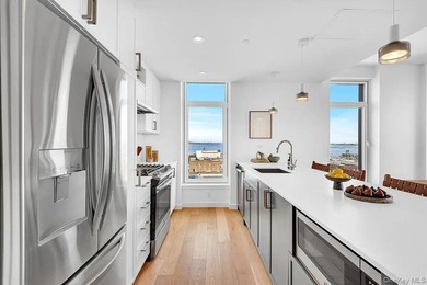 Beach One Sixteen is proud to present Penthouse F which spans 1 - photo 9