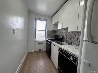 Spacious one-bedroom, one-bathroom unit featuring a bright - photo 6