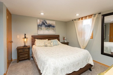 Spacious 4-bedroom rambler with a fully finished basement and - photo 11