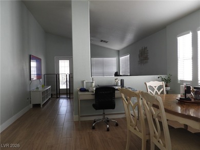 Move-in ready single-story home near Flamingo & Fort Apache with