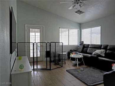 Move-in ready single-story home near Flamingo & Fort Apache with