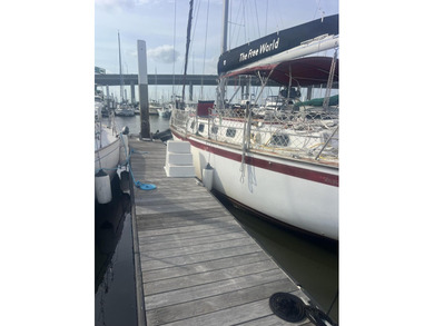 If you've been searching for the ideal boat slip that makes - photo 18