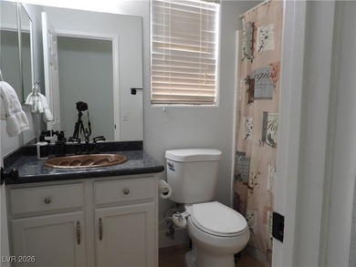 Move-in ready single-story home near Flamingo & Fort Apache with