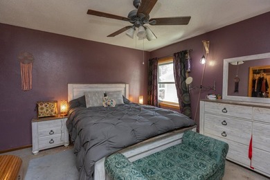 Spacious 4-bedroom rambler with a fully finished basement and - photo 30