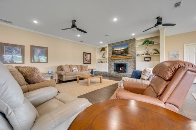 Lovely Waterfront Home with Boathouse on Lake Palestine - photo 8