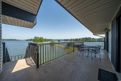 Best views from this top level condo you can cook and watch the - photo 45