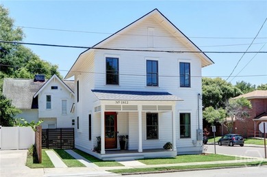 Quintessential Modern Living in the Starland / Thomas Square - photo 50
