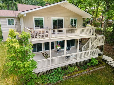 Welcome to this beautiful Candlewood lakefront home! This - photo 3
