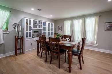 Distinctive architecture, extensive updates, and inviting - photo 14