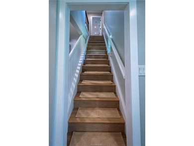 Distinctive architecture, extensive updates, and inviting - photo 21