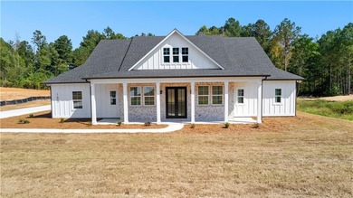 (private lake, pond, coastal) Home For Sale in Fayetteville Georgia