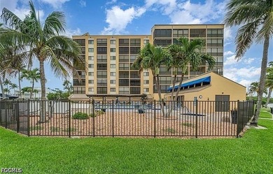 Paradise awaits! Priced below recent appraisal of $468,000! This - photo 22